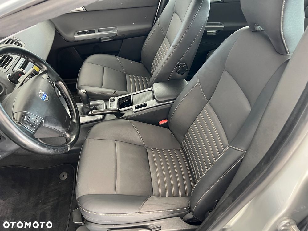 Volvo V50 1.6D DRIVe Kinetic Start-Stop - 16