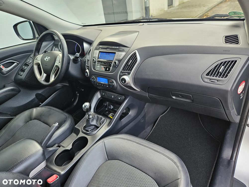 Hyundai ix35 1.6 2WD blue Style - 26