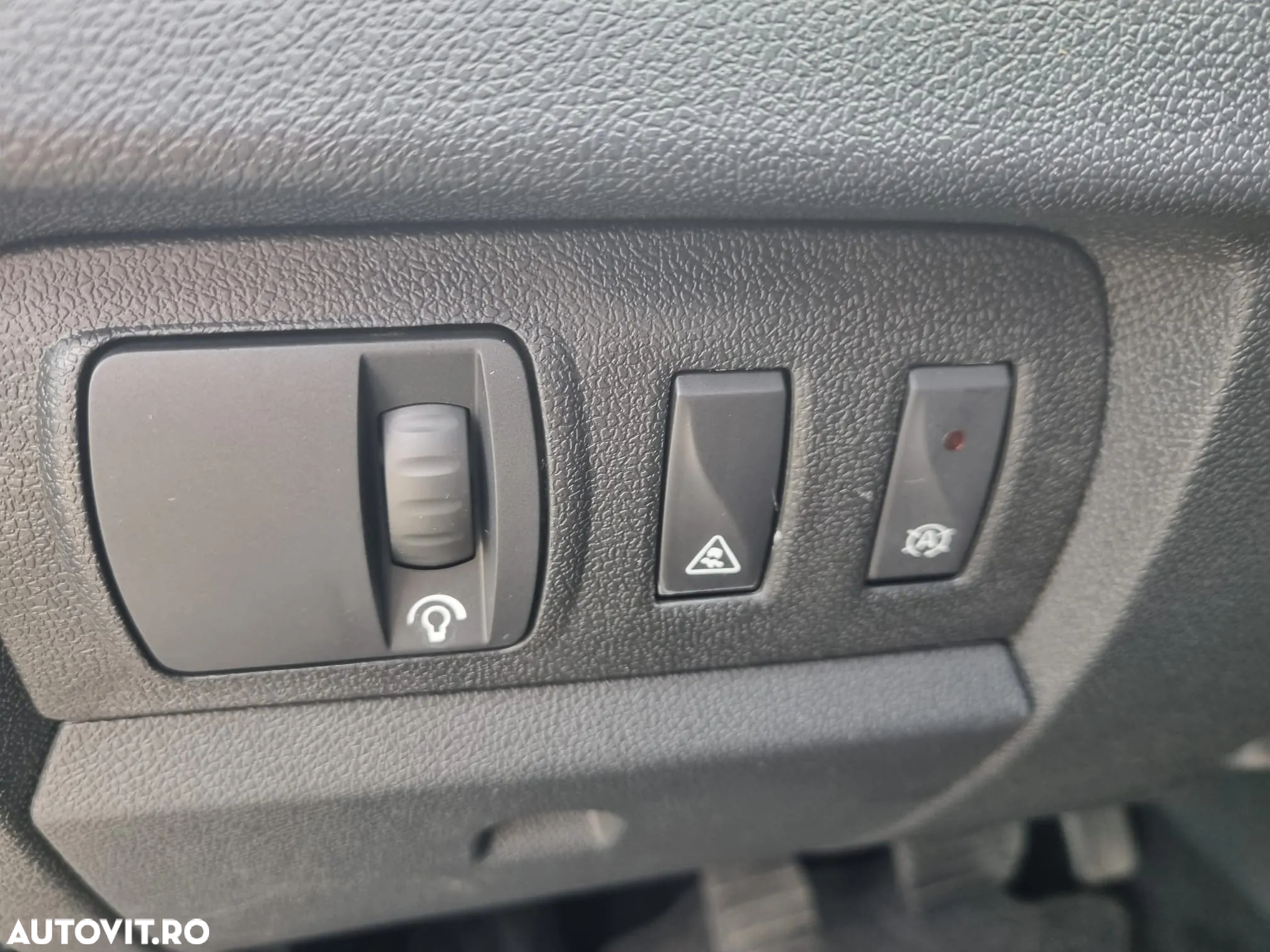 Renault Megane ENERGY TCe 130 BOSE EDITION - 23