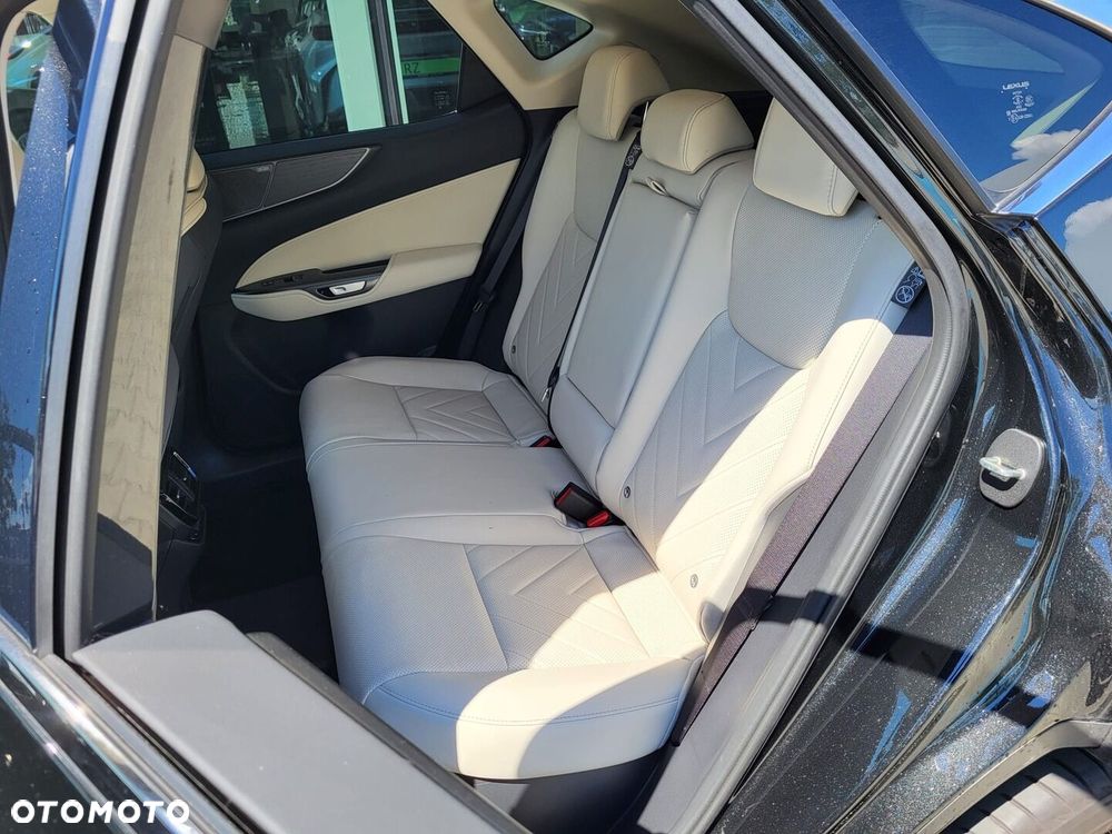 Lexus NX - 8