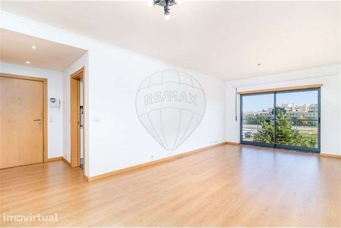 Apartamento T3 para arrendamento - Grande imagem: 2/8