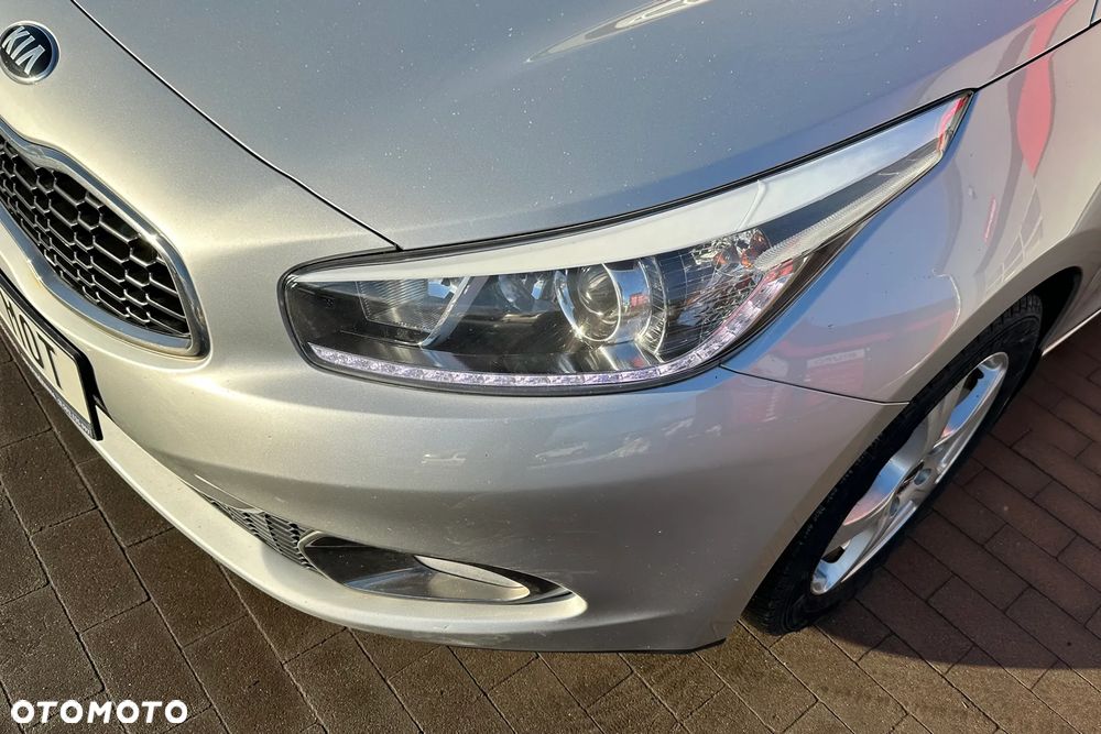 Kia Ceed - 15