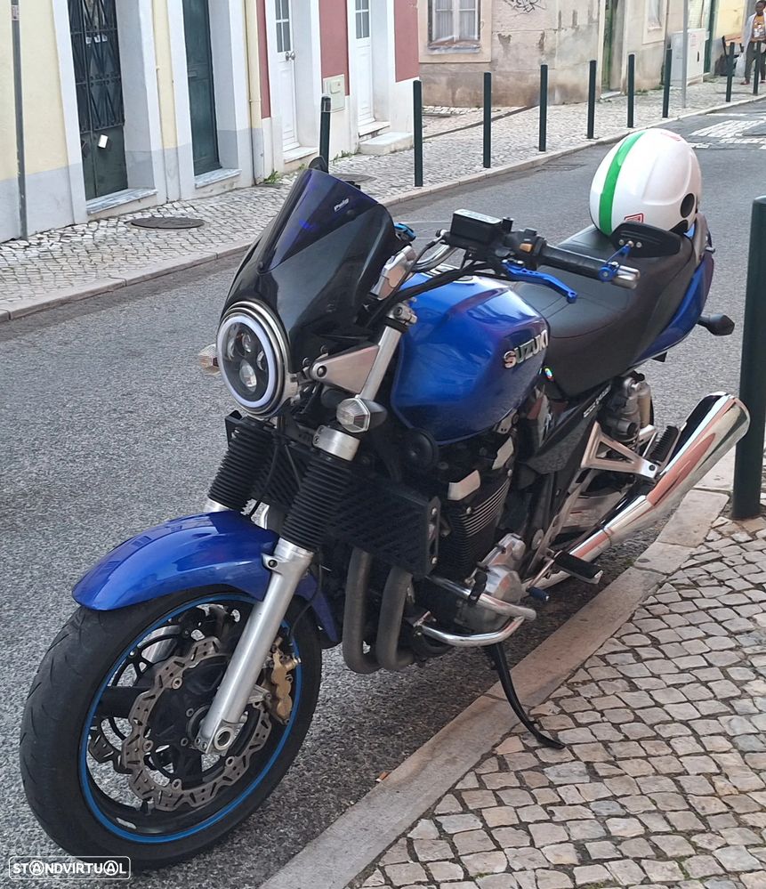 Suzuki GSX - 3