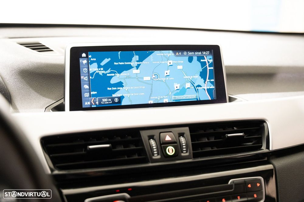 BMW X1 25 e xDrive Corporate Edition - 12
