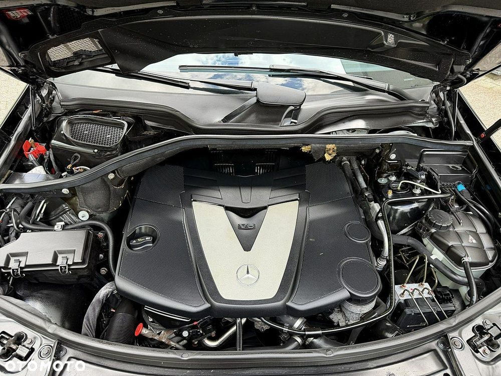 Mercedes-Benz ML - 14