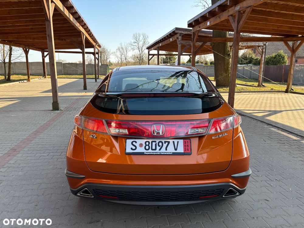 Honda Civic 1.8 Comfort - 35