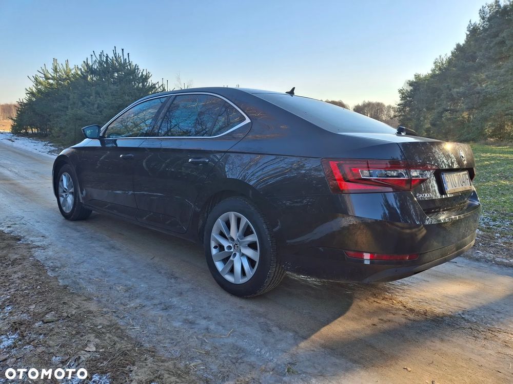 Skoda Superb 2.0 TDI 4x4 Style DSG - 5