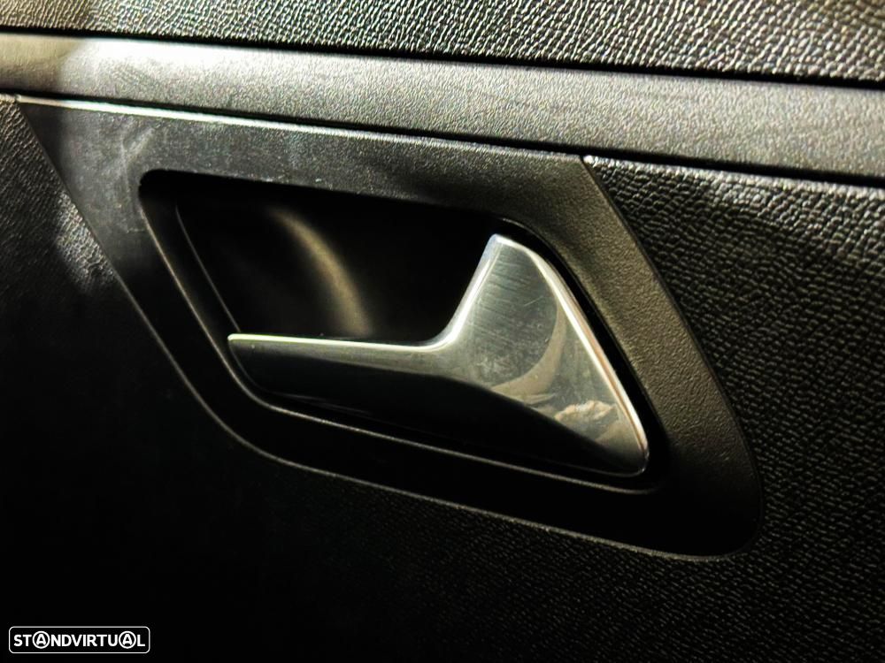 Peugeot e-208 50 kWh SE Style - 26