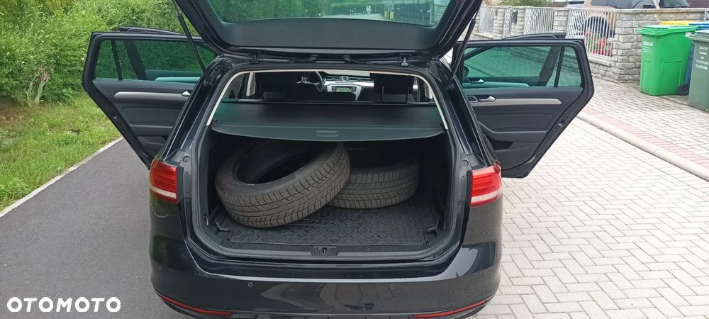 Volkswagen Passat 2.0 TDI (BlueMotion Technology) DSG Comfortline - 15
