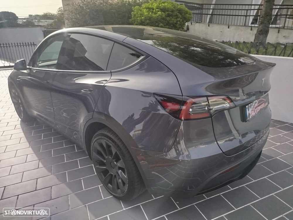 Tesla Model Y Long Range Tração Integral - 32