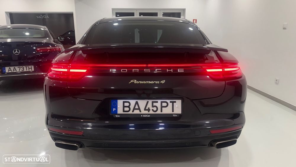 Porsche Panamera 4 E-Hybrid - 9