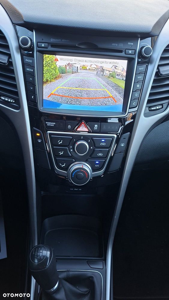 Hyundai i30 1.4 Premium - 6