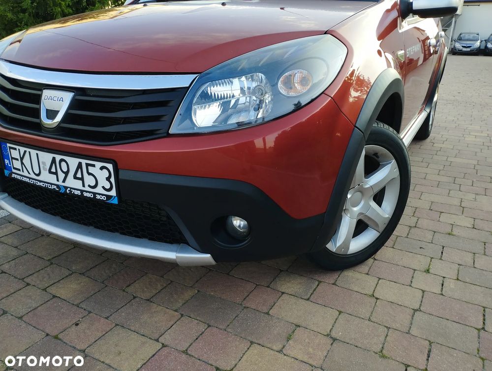 Dacia Sandero - 1