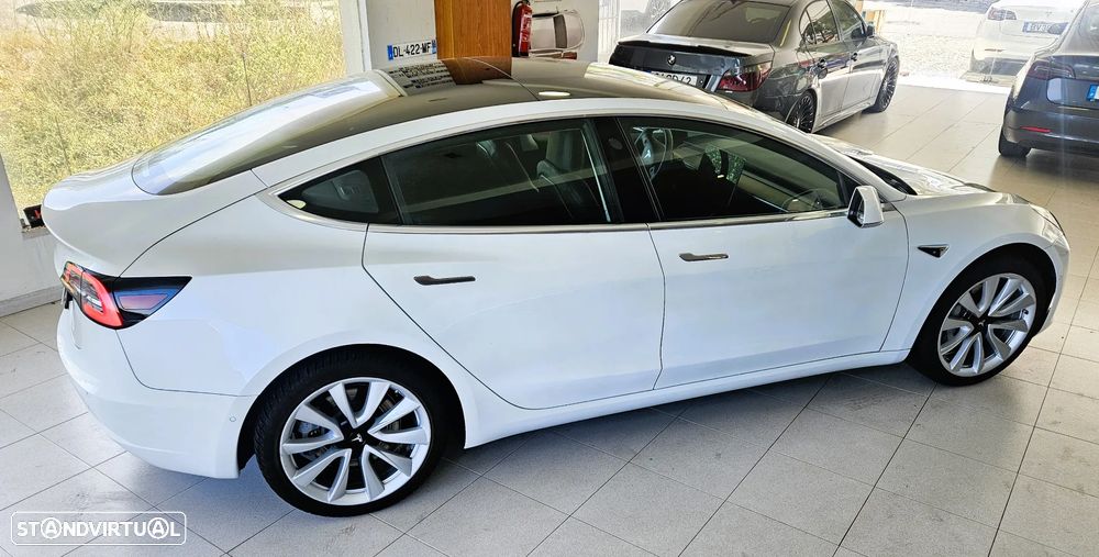 Tesla Model 3 Standard Range Plus RWD - 3