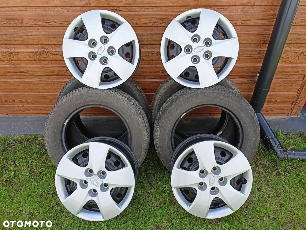Felgi kpl. Kołpaki, Opony 15" ET47 5x114,3 KIA - 1