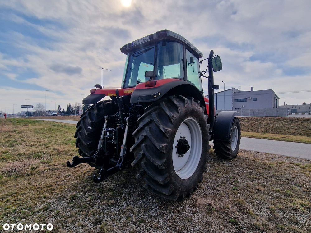 Massey Ferguson - 6