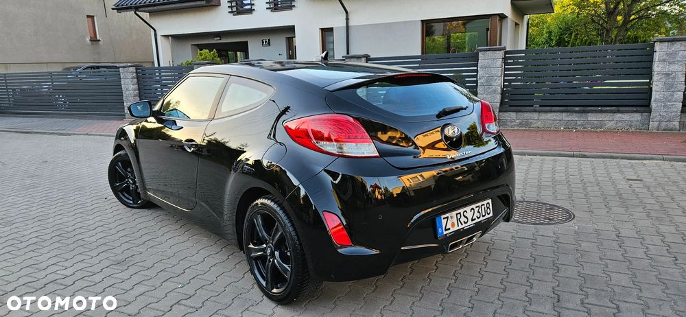 Hyundai Veloster 1.6 Premium - 11