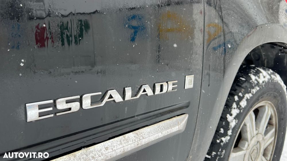 Cadillac Escalade - 10
