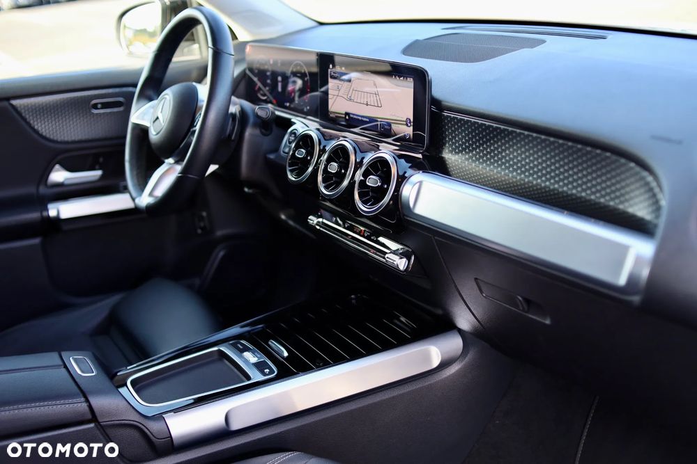 Mercedes-Benz GLB 200 7G-DCT - 16