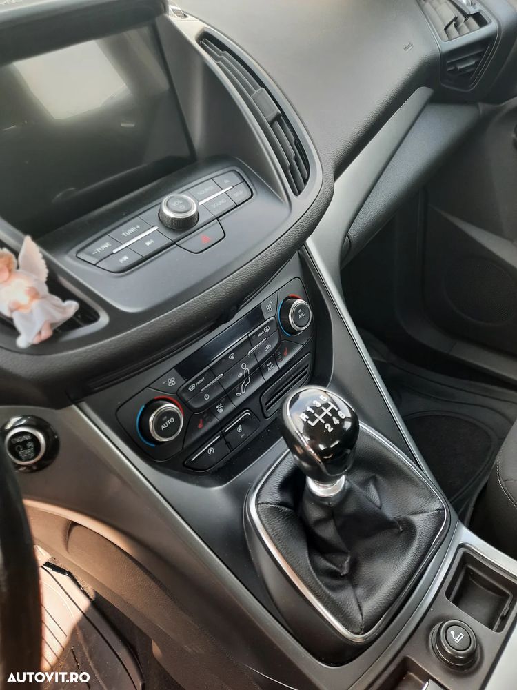 Ford Kuga 1.5 EcoBoost 2WD Trend - 18