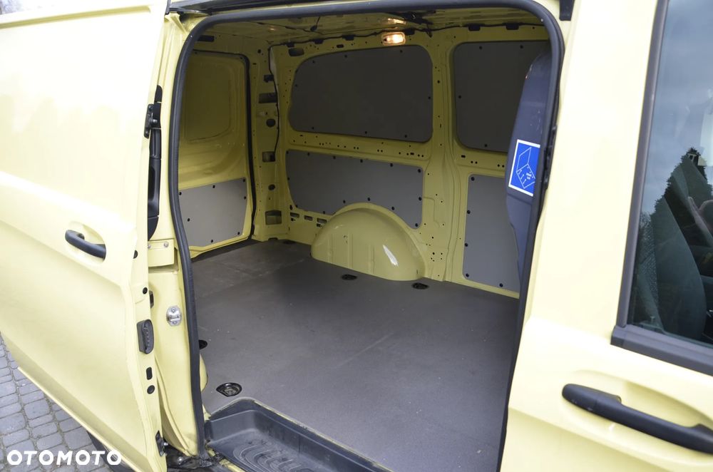 Mercedes-Benz Vito - 18