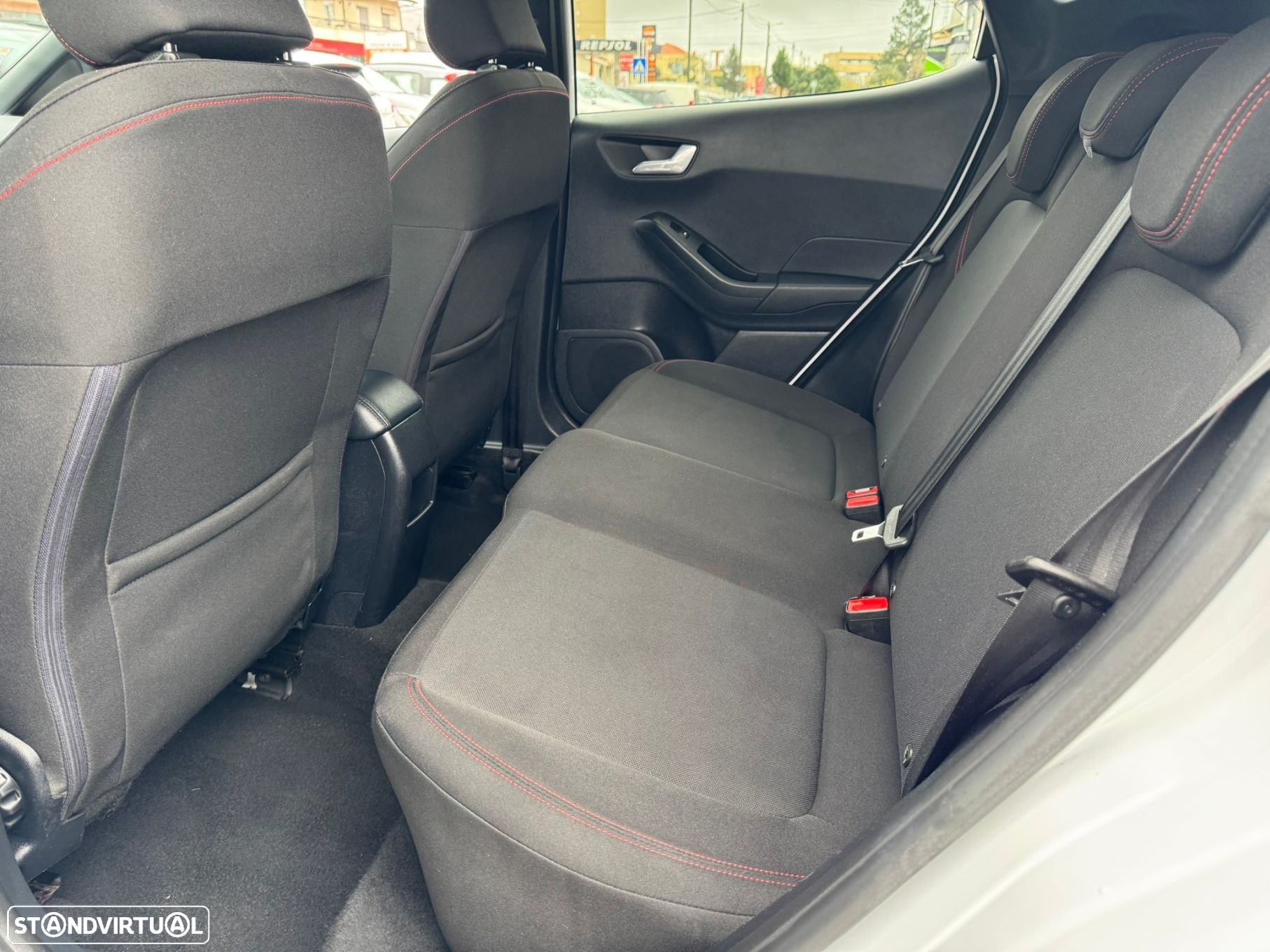 Ford Fiesta 1.0 EcoBoost ST-Line - 11