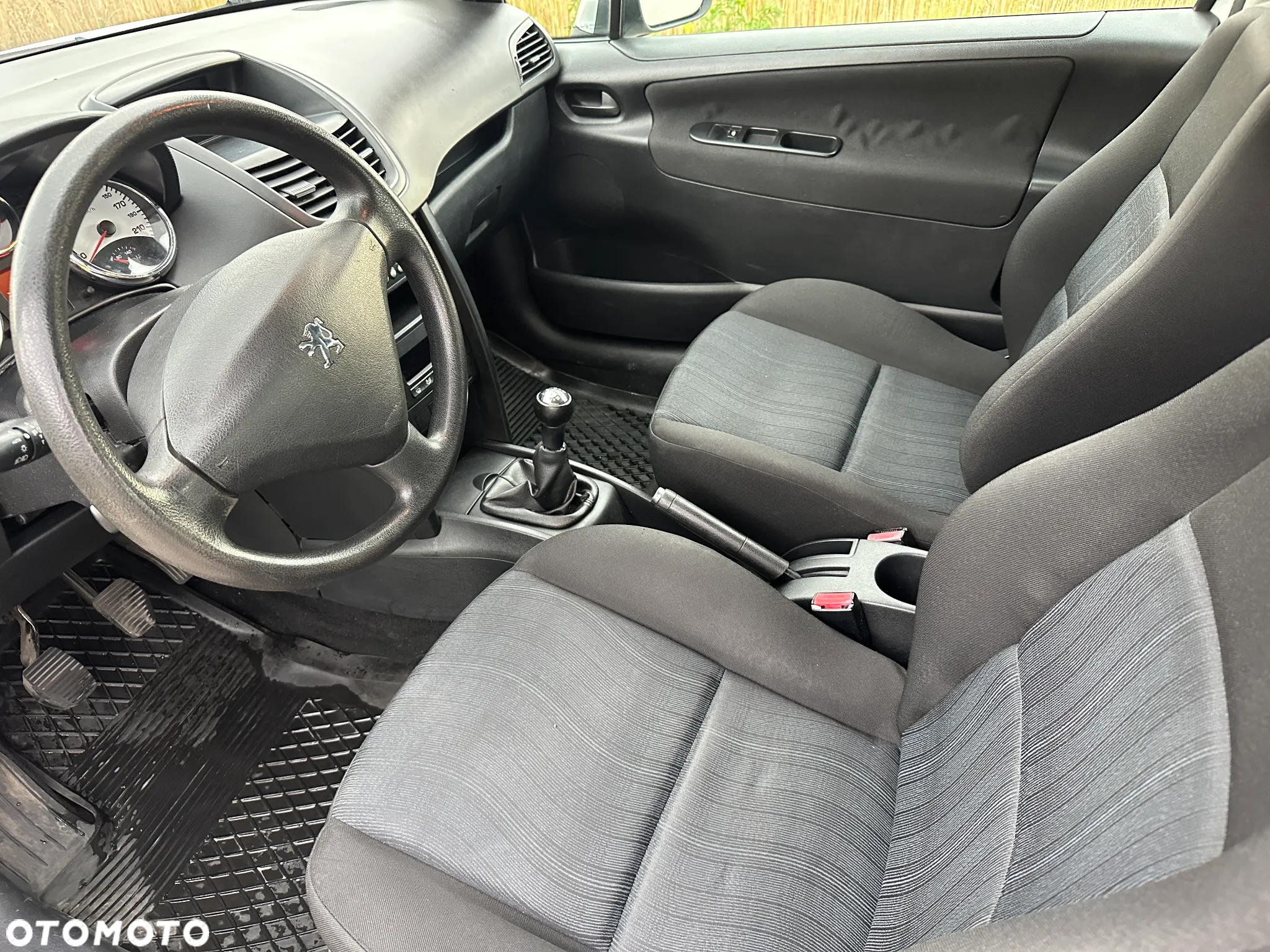 Peugeot 207 1.4 HDi Trendy - 10