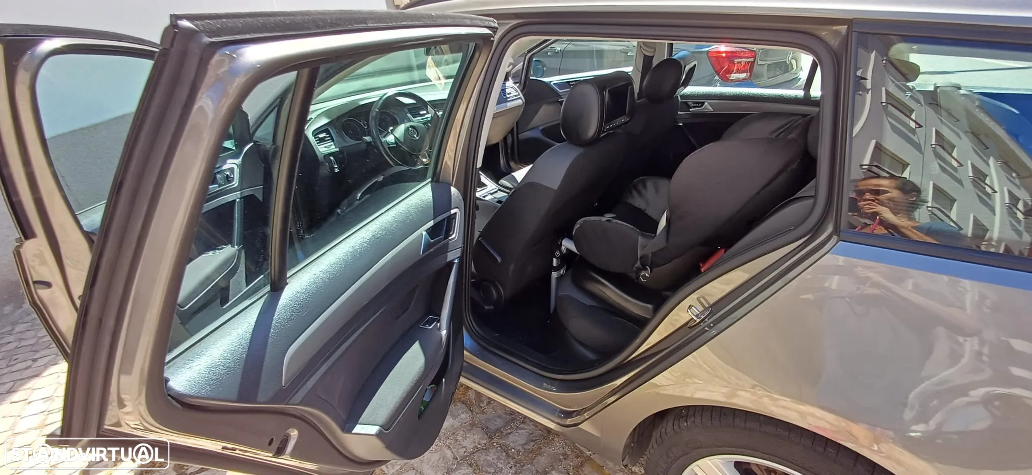 VW Golf Variant 1.6 TDi BlueMotion Confortline - 13