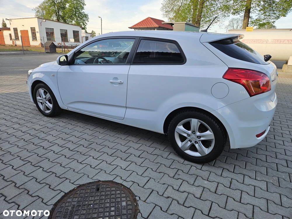 Kia ProCeed 1.4 CVVT Dream-Team Edition - 12
