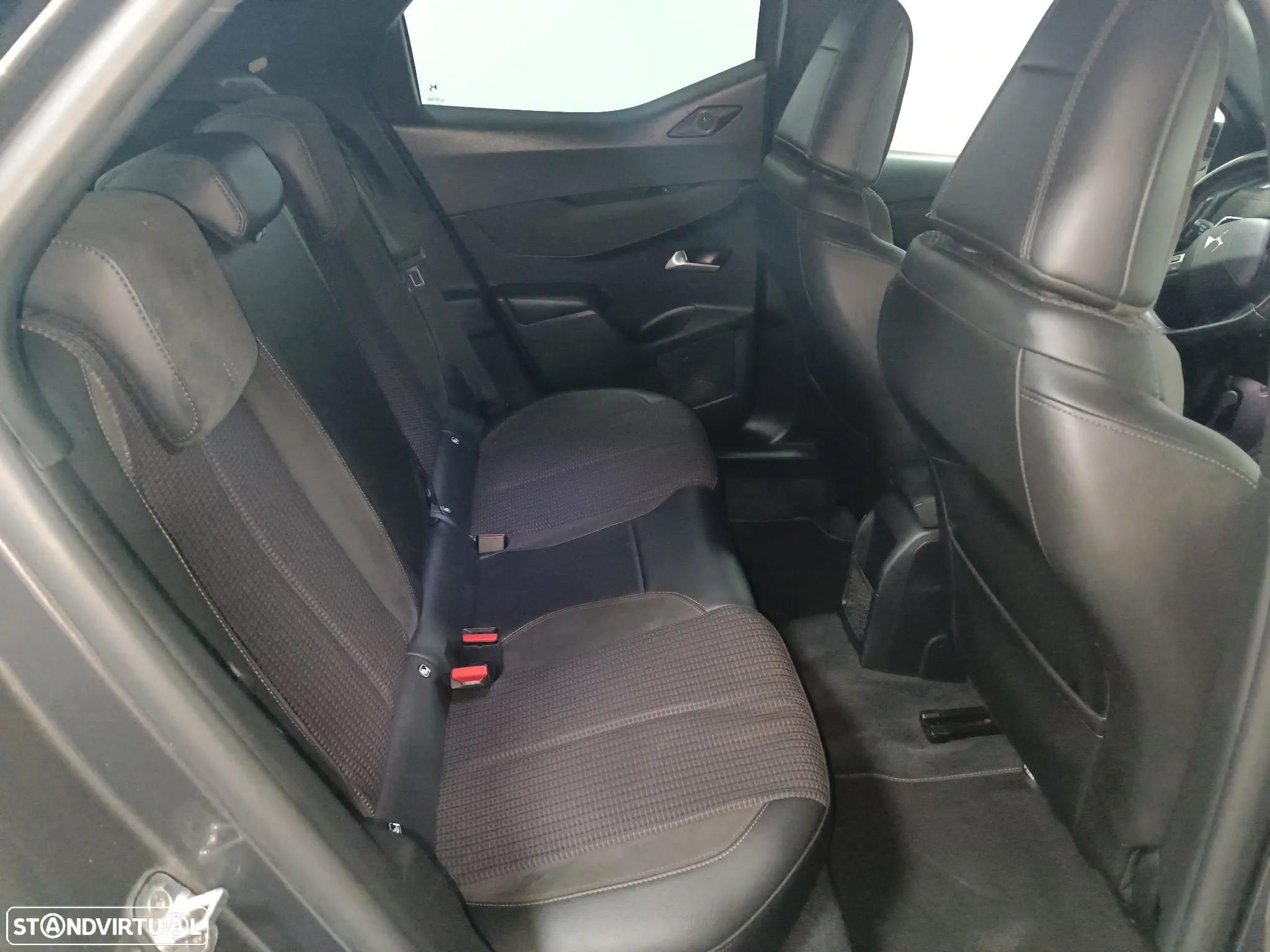 DS DS3 Crossback PureTech 130 Aut. PERFORMANCE LINE - 18