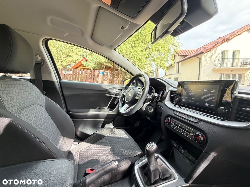 Kia Ceed 1.6 CRDi mHEV L - 28
