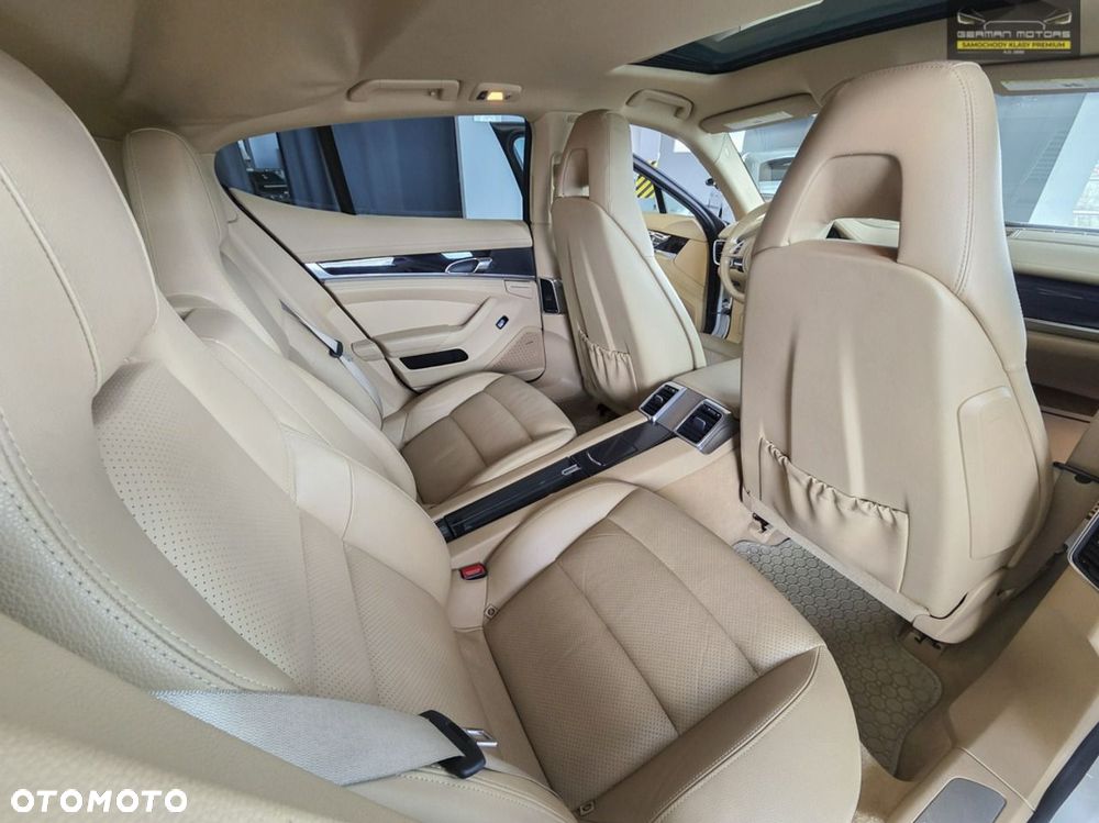 Porsche Panamera 4 PDK Edition - 29