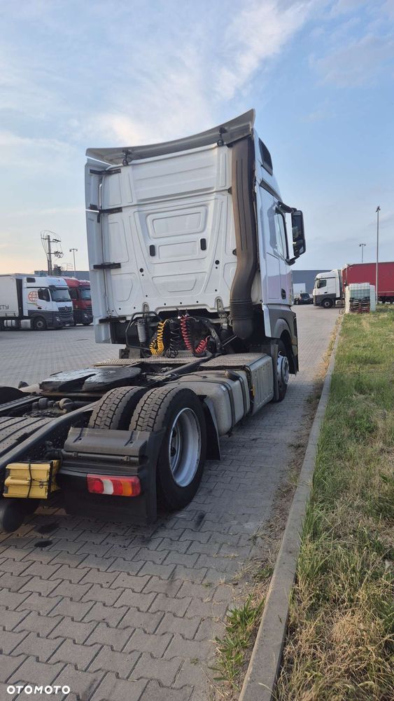 Mercedes-Benz ACTROS - 2