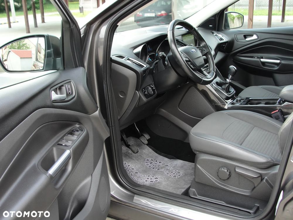 Ford Kuga 2.0 TDCi 2x4 ST-Line - 13