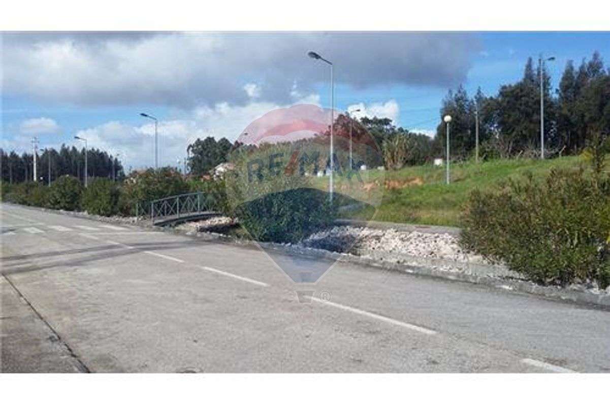 Lote de terreno na Curia - Grande imagem: 2/3