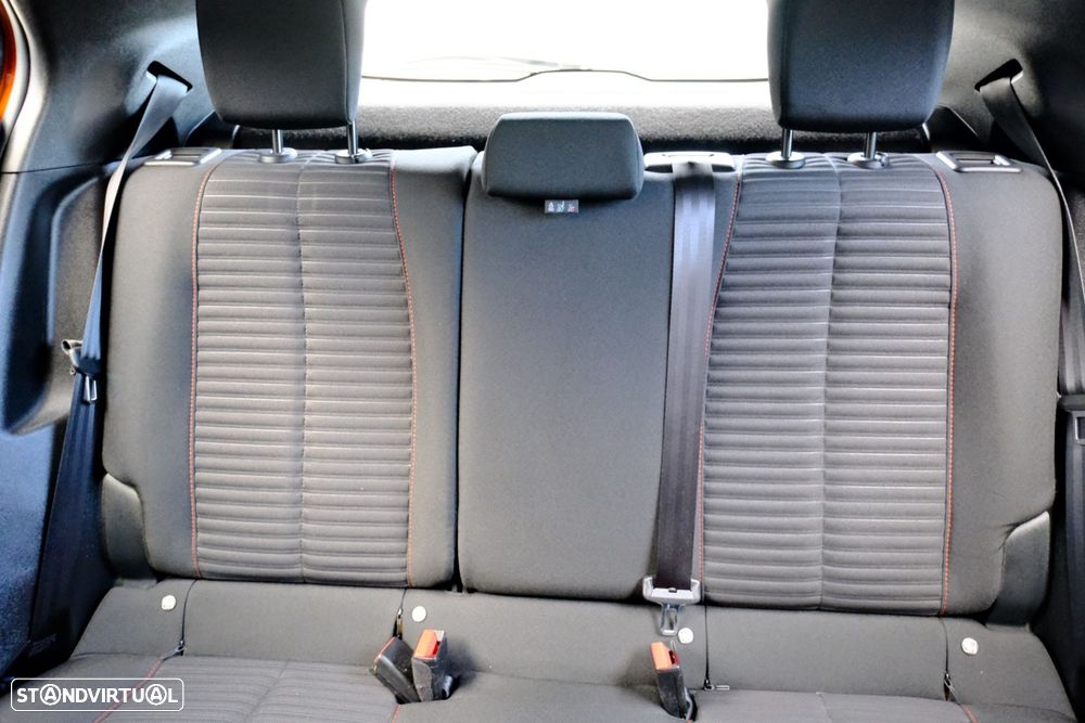 Peugeot 2008 1.2 PureTech Active Pack EAT8 - 9