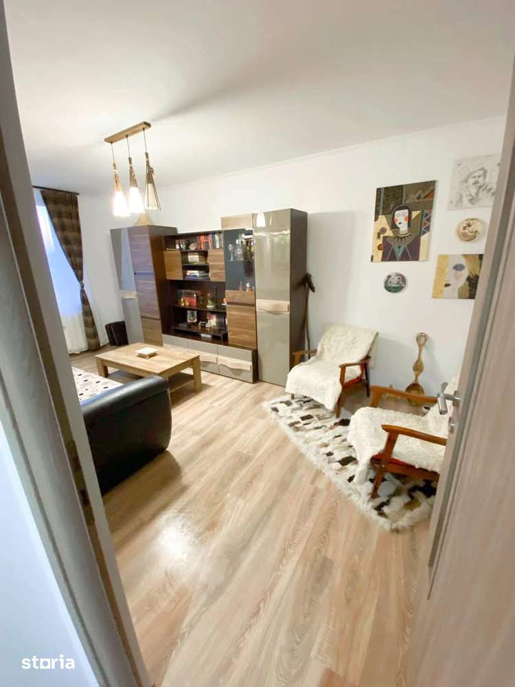 APARTAMENT DE VÂNZARE ZONA CENTRALĂ, TÂRNĂVENI — fotografia 3