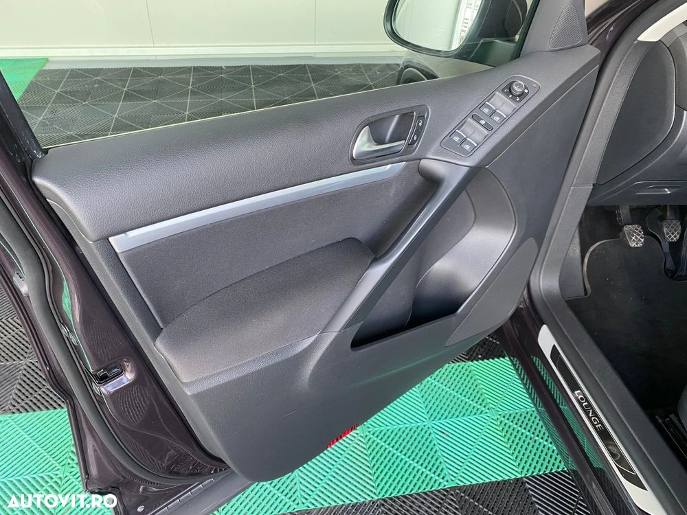 Volkswagen Tiguan - 11