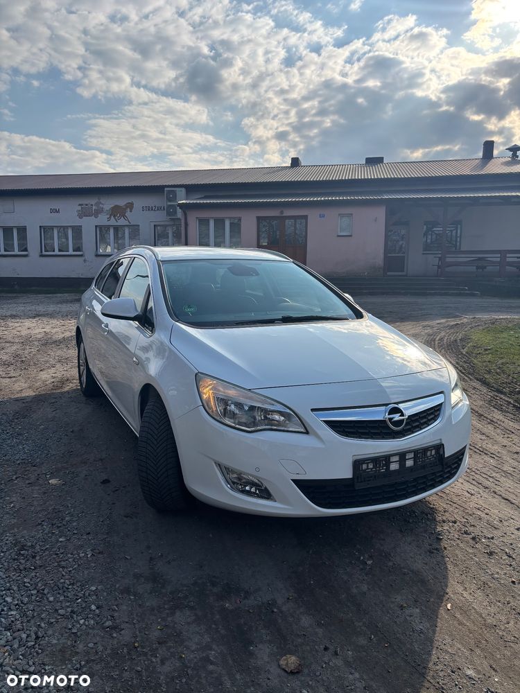 Opel Astra 1.7 CDTI DPF NAVI - 4