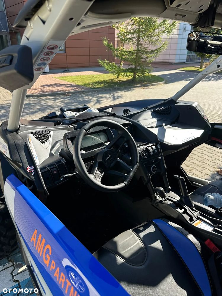 Can-Am Maverick - 24