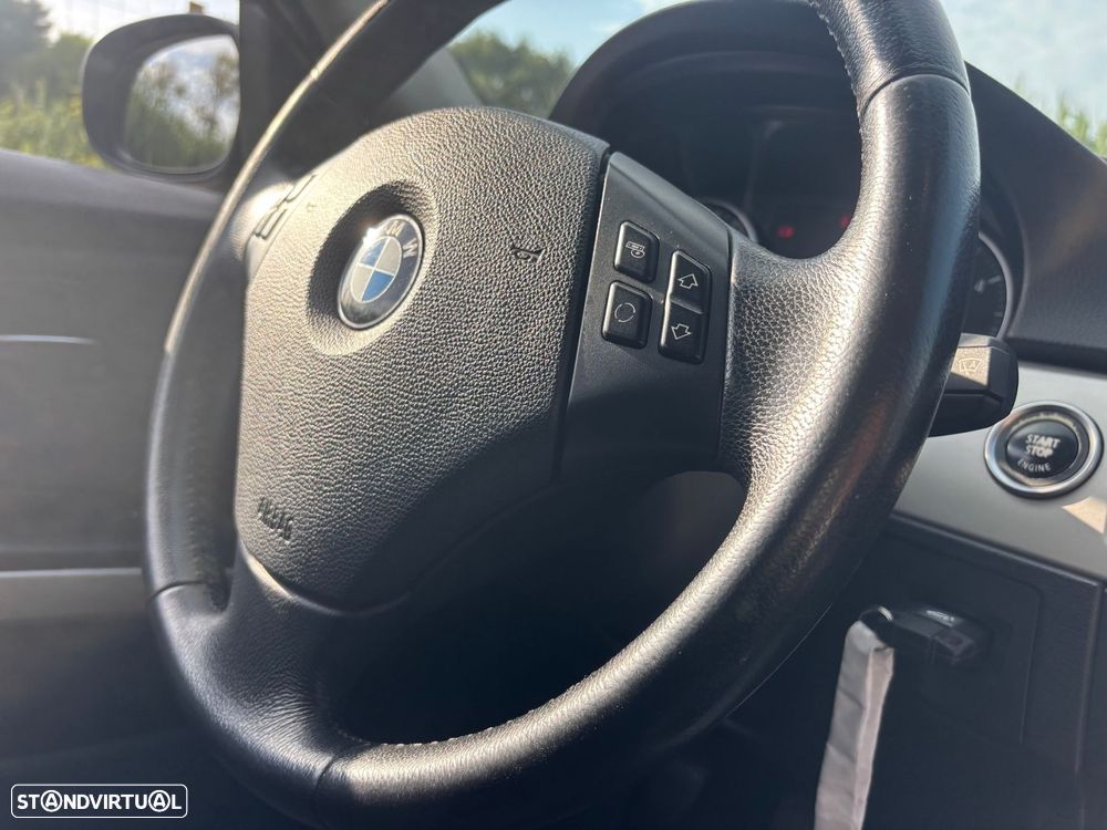 BMW 318 d Touring Navigation - 28