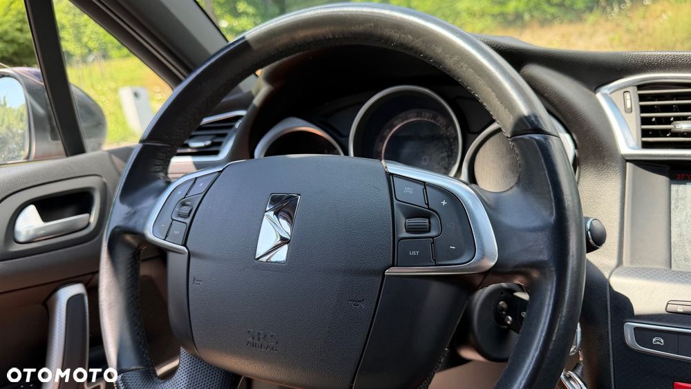 DS Automobiles DS 4 Crossback - 10
