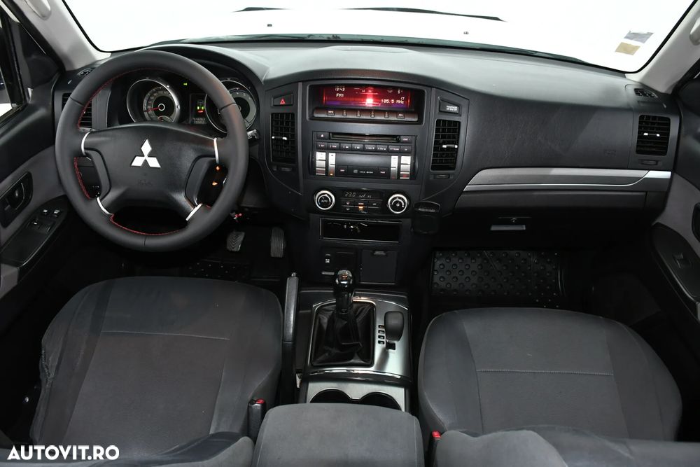 Mitsubishi Pajero 3.2 DI-D - 7