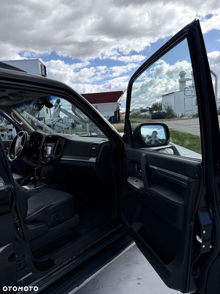 Mitsubishi Pajero 3.2 DID Instyle - 16