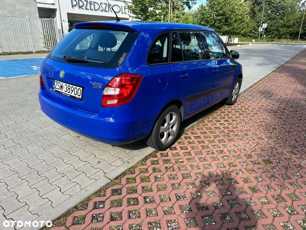 Skoda Fabia 1.6 16V Comfort - 4