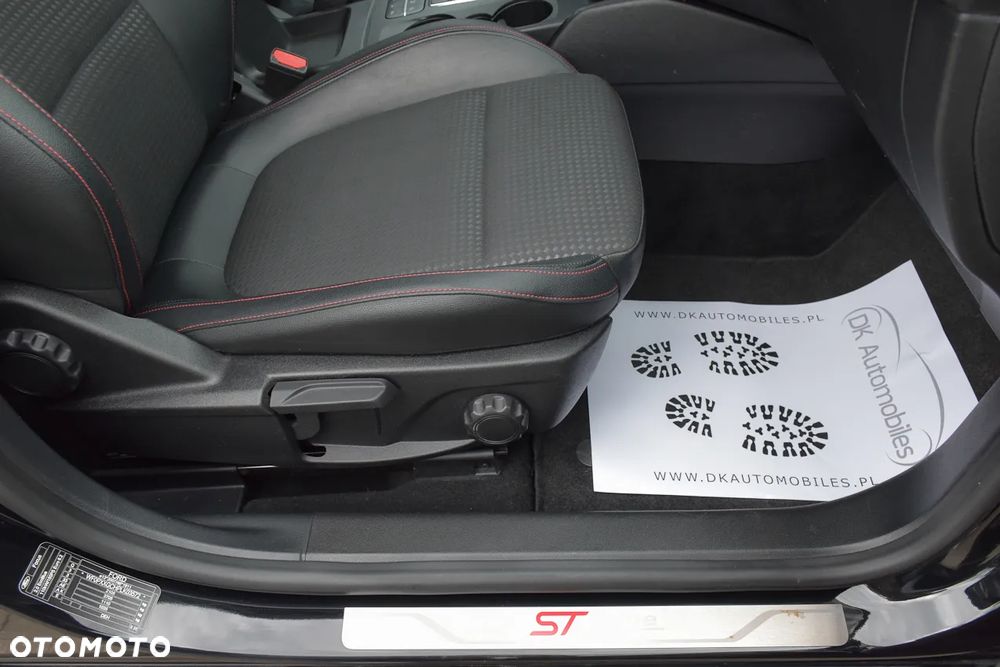 Ford Focus 2.0 TDCi ST-Line Black ASS PowerShift - 27