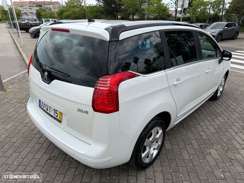 Peugeot 5008 1.6 BlueHDi Style EAT6 - 6