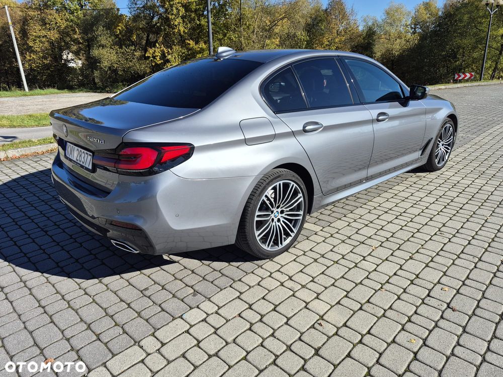 BMW 5 Series 2018 photo 2