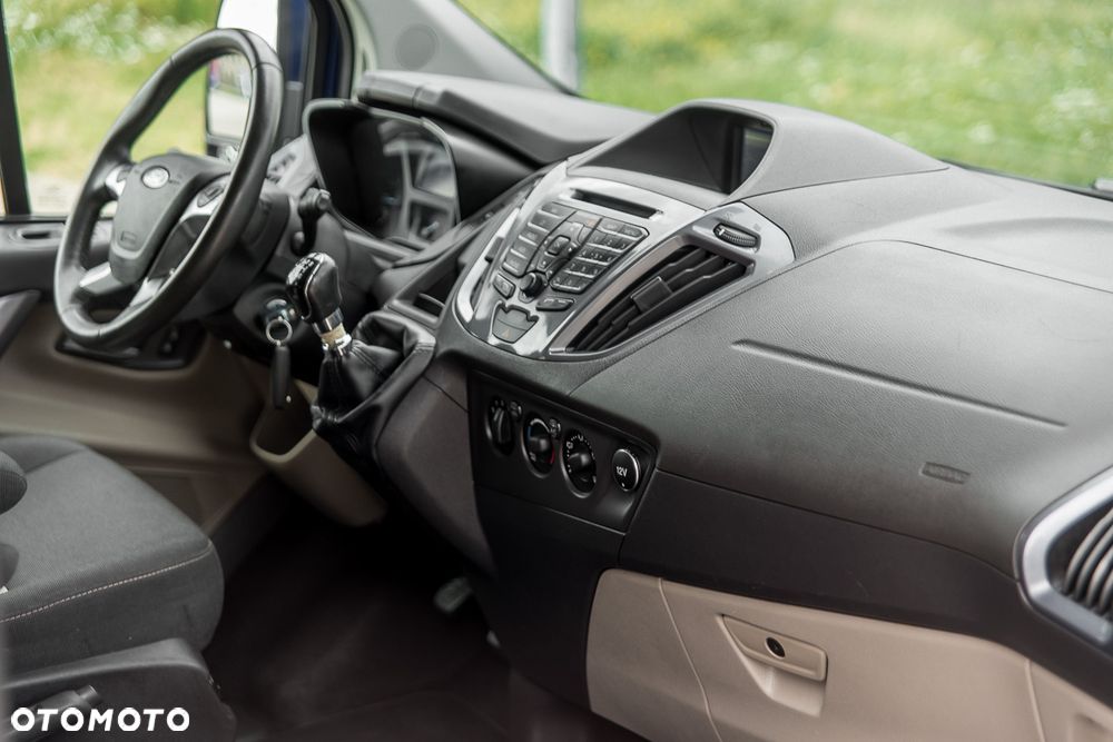 Ford Tourneo Custom 2.0 TDCi L1 Titanium - 29
