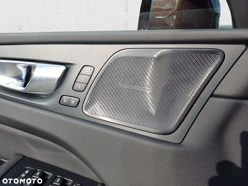 Volvo XC 60 - 20